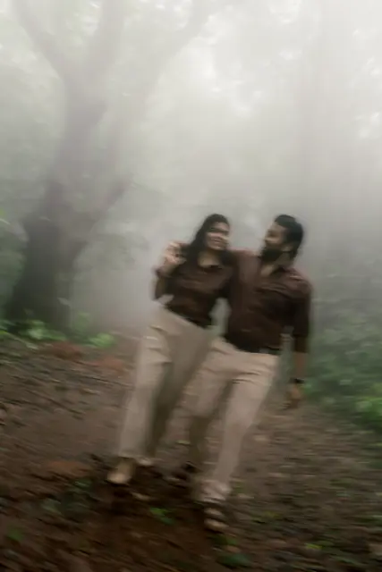 Matheran pre wedding photograph 11